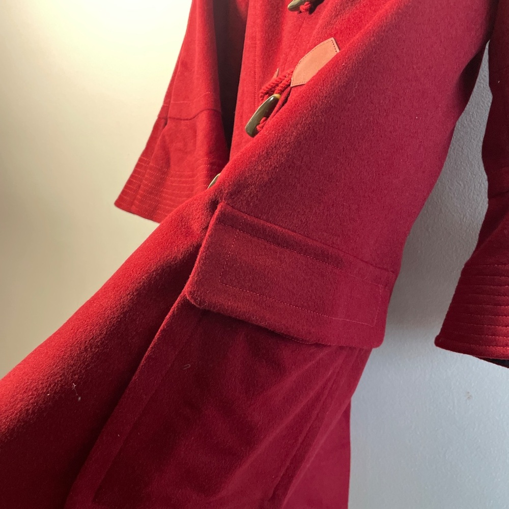 Red Coat - Picture 5 of 7